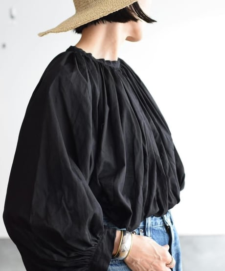 R&D.M.CO/GATHER SMOCK