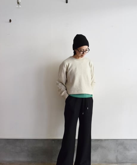 NiKKI  ESSENTIAL PIECES/YAK CREW NECK SWEAT SHIRT