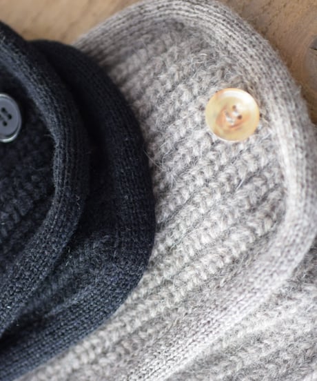 NiKKI ESSENTIAL PIECES/ALL YAK BEANIE