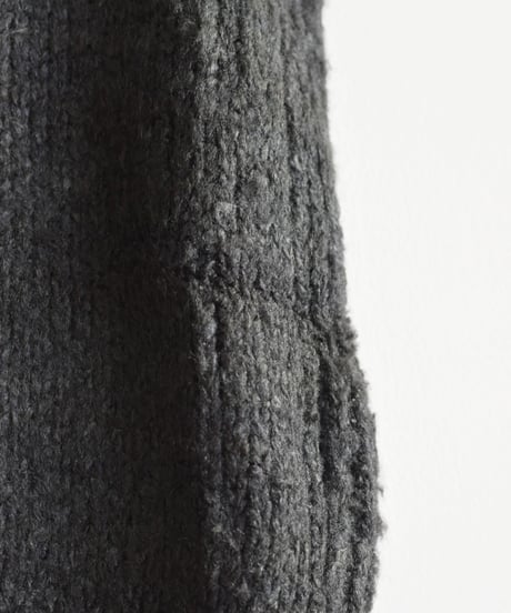 NikkiESSENTIALPIECES/BRUSHED SILK YARN VEST