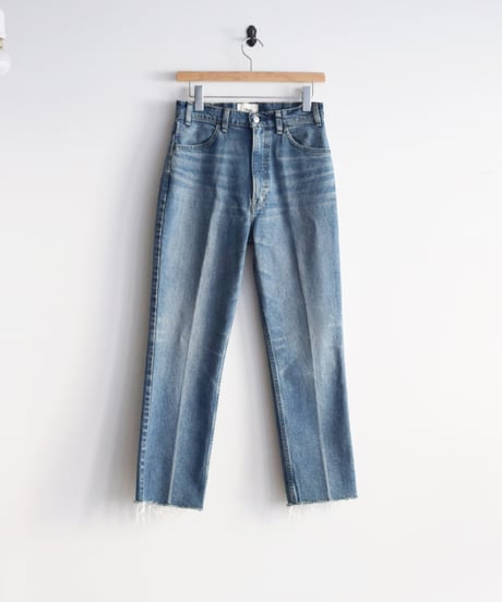 Oblada/HIGH WAIST CUT OFF