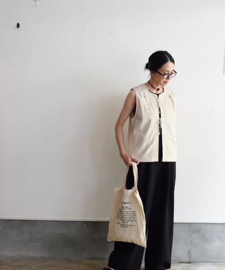 JOICEADDED/LEAVES ENBROIDERED VEST