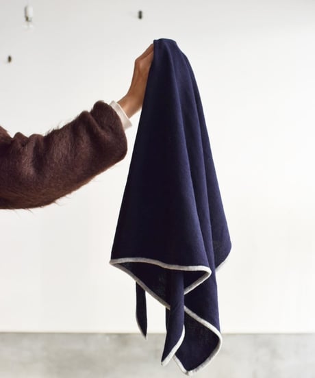Nikki ESSENTIAL PIECES 今季ショール Nikki ESSENTIAL PIECES】 – Diffusion
