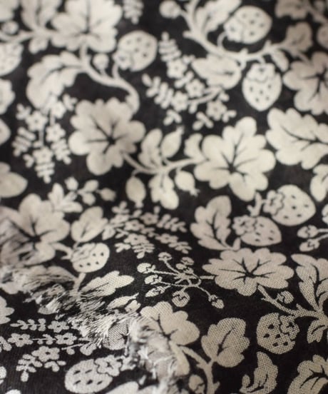 R&D.M.CO/WILDBERRY GAUZE SHAUL