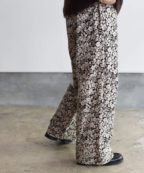 R&D.M.CO/WILD BERRY RELAXED GUM PANTS