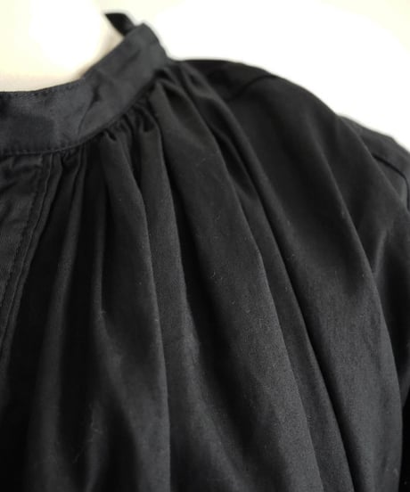 OUTIL/ROBE DOYE