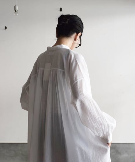 SOIL/BANDED COLLAR GATHERED SHIRT DRESS