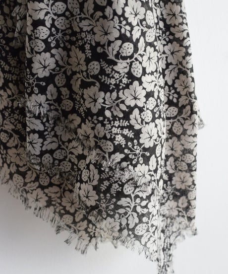 R&D.M.CO/WILDBERRY GAUZE SHAUL