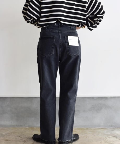 Oblada/HIGH WAIST CUT OFF