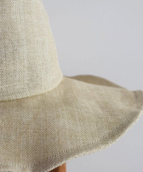 R&D.M.CO/PAPER HAT