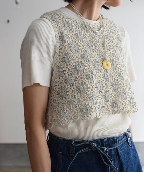 JOICEADDED/EMBROIDERED KNITTED VEST