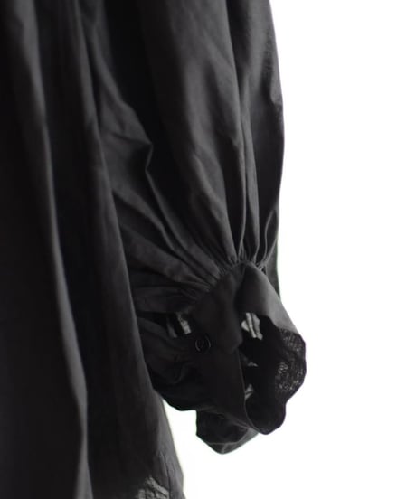 R&D.M.CO/GATHER SMOCK