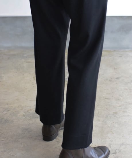 Ｒ&D.M.CO/MIDDLESMOOTH TIGHT PANTS