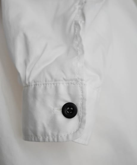 OUTIL/ROBE DOYE