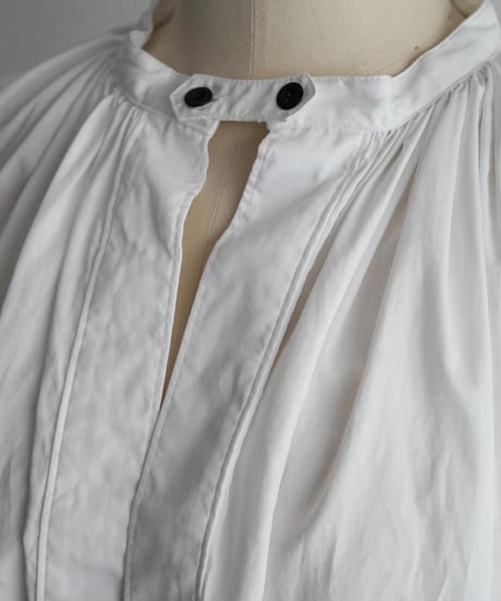 OUTIL/ROBE DOYE