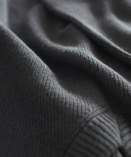 Nikki ESSENTIAL PIACES/YAK WASHI V-NECK
