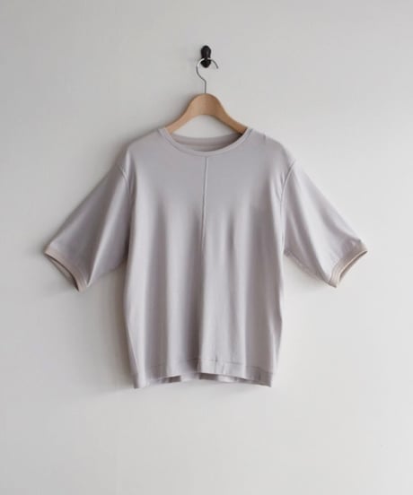 NIKKI ESSENTIAL PIECES/RIB TRIM T-SHIRT