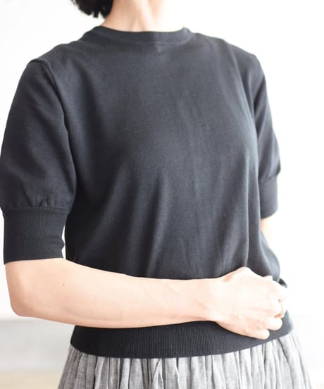 R&D.M.CO- BACK BUTTON HALF SLEEVE