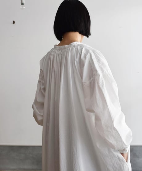 OUTIL/ROBE DOYE