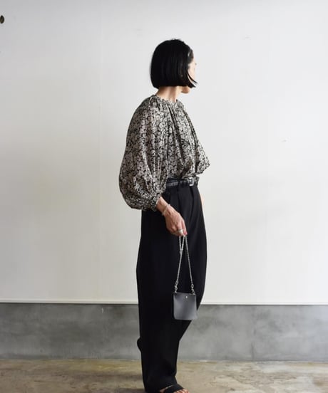 R&D.M.CO/W.B GATHER SMOCK