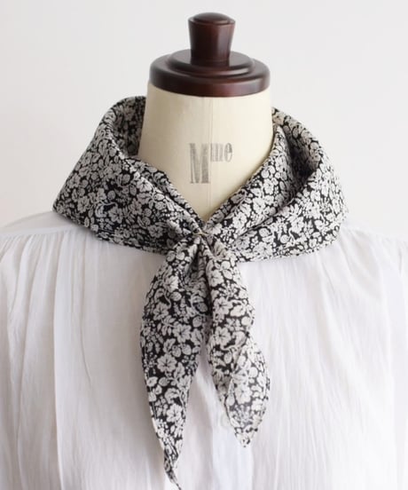 R&D.M.CO/WILDBERRY BANDANA