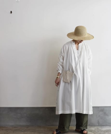 OUTIL/ROBE DOYE