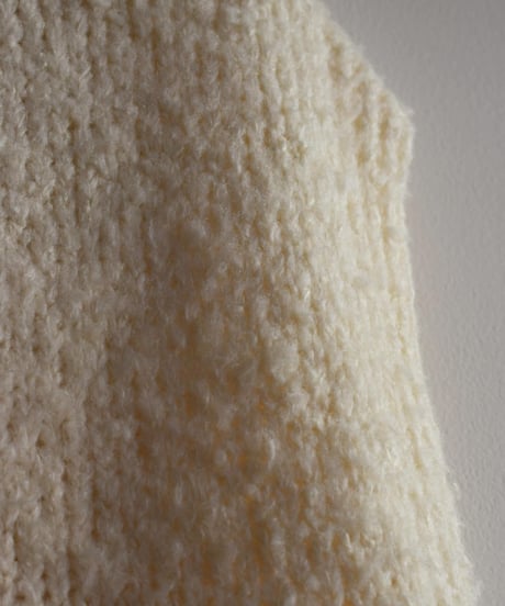 NikkiESSENTIALPIECES/BRUSHED SILK YARN VEST