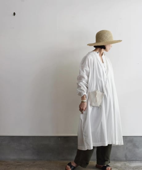 OUTIL/ROBE DOYE