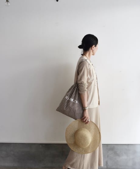 JOICEADDED/LEAVES ENBROIDERED VEST