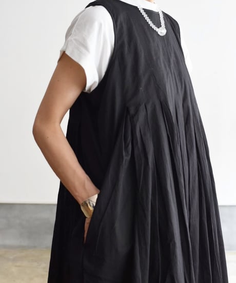 maison de soil/ORGANIC VOILE PLANE INVERTED PLEAT DRESS