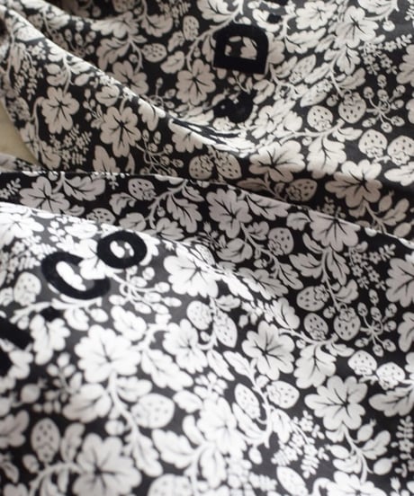 R&D.M.CO/WILD BERRY DRAWSTRING BAG