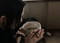 吉田香楠子 / 14 白化粧楢灰 茶碗