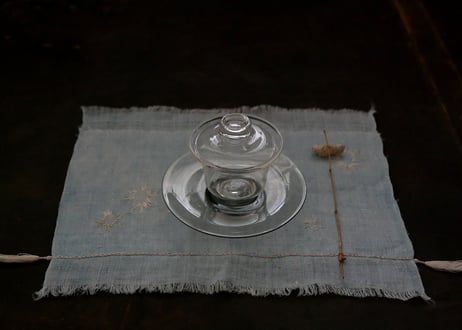 B2-6.    湖響 -cokyo-　~ 古布と茶染め刺繡~  (茶敷布のみ) / 橘 美彩