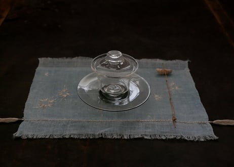 B2-5.    湖響 -cokyo-　~ 古布と茶染め刺繡~  (茶敷布のみ)  / 橘 美彩