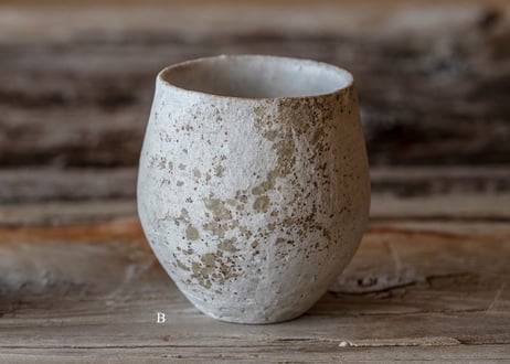 吉田香楠子 / 12　白化粧楢灰 茶杯