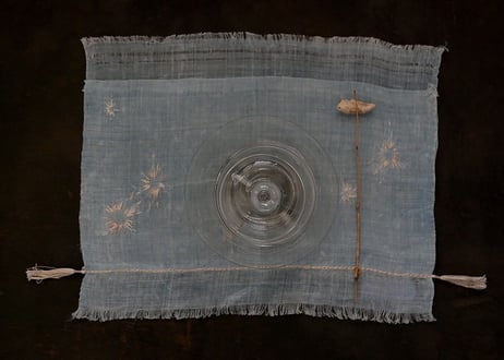 B2-5.    湖響 -cokyo-　~ 古布と茶染め刺繡~  (茶敷布のみ)  / 橘 美彩