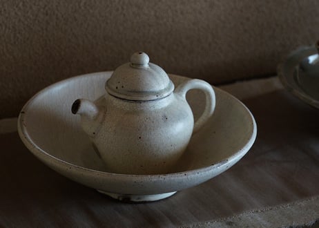 ⑴ 10/3(金)   10/4(土）  茶會【 心に咲く古今の美  〜天野千香 〜 】
