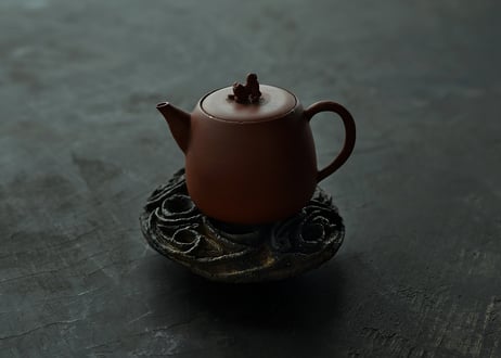 縄文土器耳飾り台　炭化