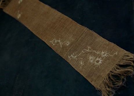 B2-3.    悠雨 -yusame-　~ 古布と茶染め刺繡~  (茶敷布のみ) / 橘 美彩