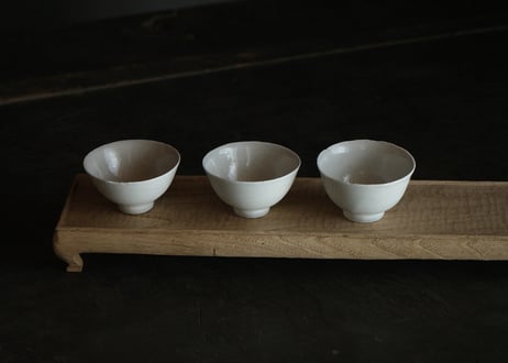 菅野 和正 / 8　栗  茶杯台脚付　42cm