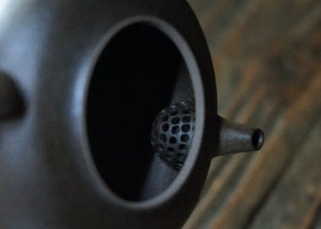 小俣冠丞 / 5 焼締茶銚