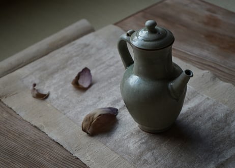 ⑴ 10/3(金)   10/4(土）  茶會【 心に咲く古今の美  〜天野千香 〜 】