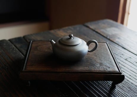 小俣冠丞 / 5 焼締茶銚