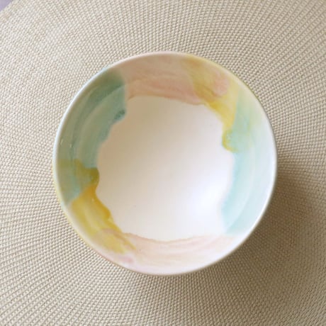 【SALE】生成色のマット釉と春色三彩のリム碗