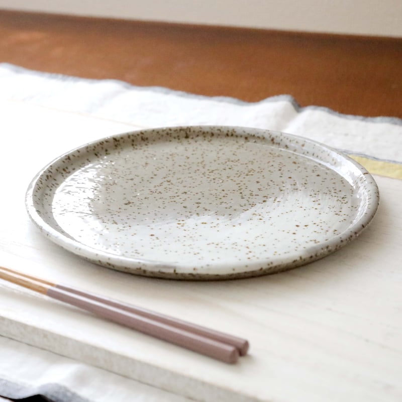 SALE】グレーの御影土 刷毛目模様のプレート皿 還元焼成 ＊ 2 | 創作