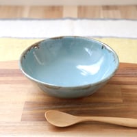 【SALE】ニュアンスブルーと縁飴の平碗