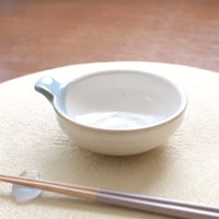 【SALE】白釉のとんすい 水色のアクセント ＊ ２