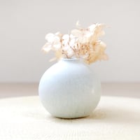 白い結晶釉のふっくら一輪挿し