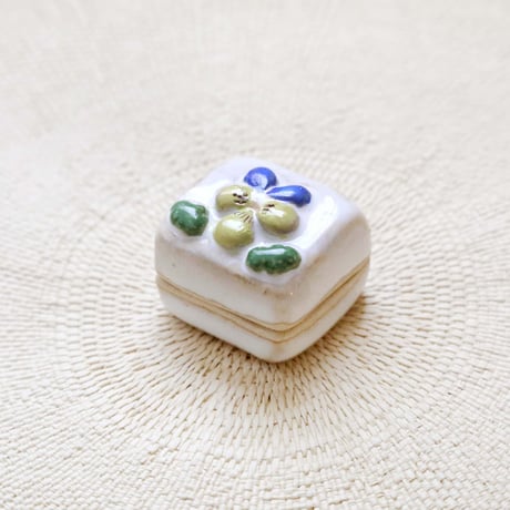 【作家物】一点物　蓋付き壺　蓋物器　菓子入れ　一点物　インテリア　飴色 一点限り】竹根菓子器（蓋付) | 虎斑竹専門店 竹虎