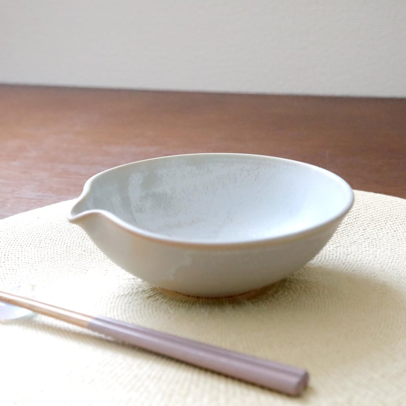 白い結晶釉の片口鉢 | 創作工房 あめつち薫る